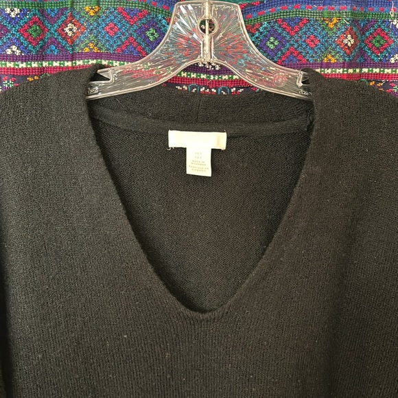 H&M oversized black V-neck Sweater - Picture 4 of 5